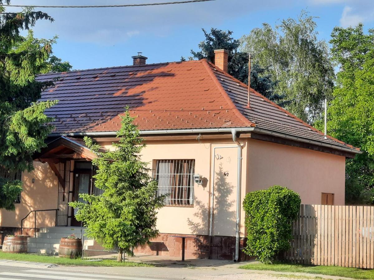 Koppany Vendeghaz Lägenhet Adand Exteriör bild