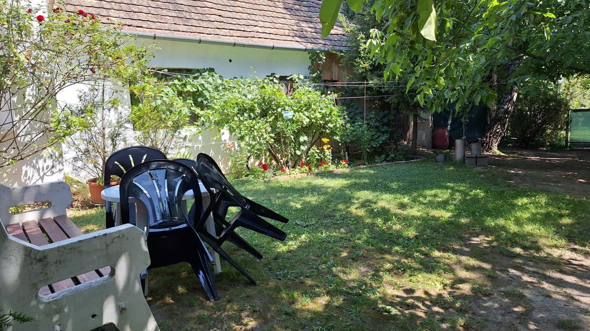 Koppany Vendeghaz Lägenhet Adand Exteriör bild